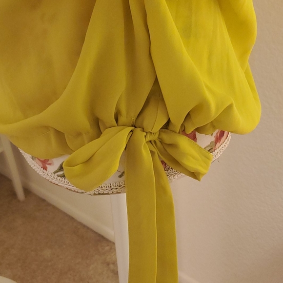 Top - Picture 3 of 4